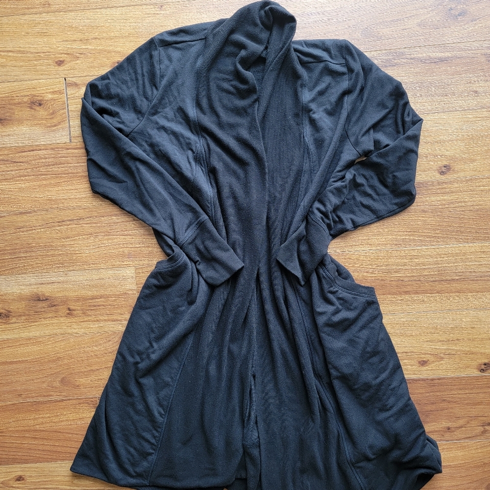 Athleta pranayama long medium black